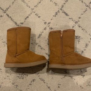 COPY - Toddler girls boots size 7 great condition!